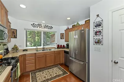 31816 Silver Spruce Drive, Running Springs, CA 92382 - Photo 7