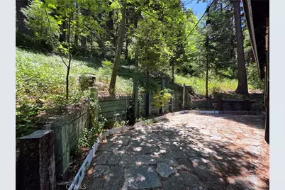 606 Crest Estates Drive, Lake Arrowhead, CA 92352 - Photo 17