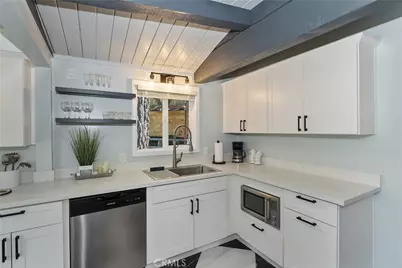 580 Lucerne Drive, Big Bear Lake, CA 92315 - Photo 11