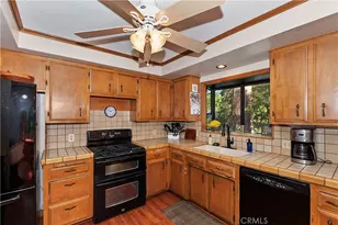 292 Heliotrope Dr, Lake Arrowhead, CA 92352 - Photo 11