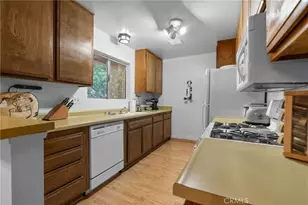 103 Rockledge Ln, Lake Arrowhead, CA 92352 - Photo 5