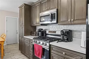 34746 View Dr, Yucaipa, CA 92399 - Photo 9