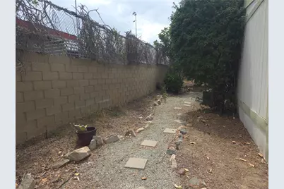 1550 Rimpau Avenue #20, Corona, CA 92881 - Photo 19