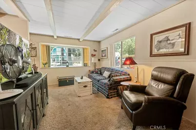 323 W Fairway Boulevard, Big Bear City, CA 92314 - Photo 5