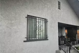 437 W 58th St, Los Angeles, CA 90037 - Photo 3