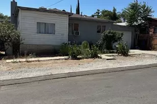 305 Line St, Lake Elsinore, CA 92530 - Photo 3