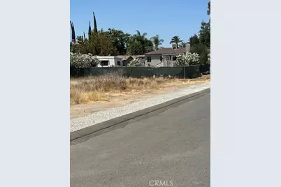 305 Line Street, Lake Elsinore, CA 92530 - Photo 3