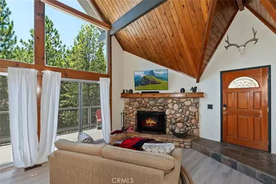 27230 Peninsula Drive, Lake Arrowhead, CA 92352 - Photo 3