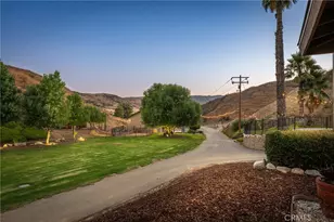 30300 Live Oak Canyon Rd, Redlands, CA 92373 - Photo 11