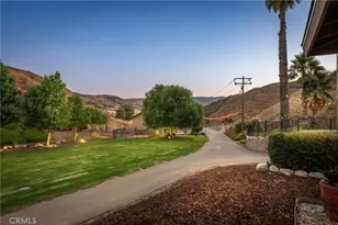 30300 Live Oak Canyon Rd, Redlands, CA 92373 - Photo 9