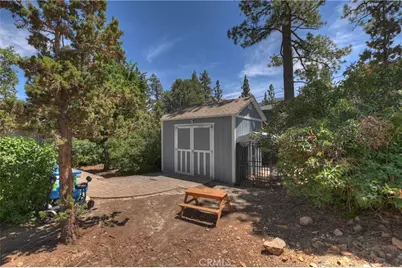 497 Cedar Lane, Sugarloaf, CA 92386 - Photo 25