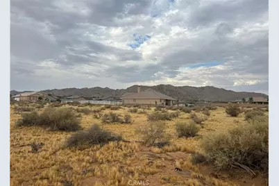 22421 Tinega, Apple Valley, CA 92307 - Photo 7