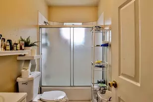 6414 S Hoover St, Los Angeles, CA 90044 - Photo 9