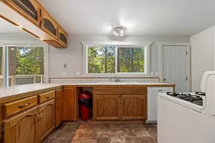 26625 Lake Forest Dr, Twin Peaks, CA 92391 - Photo 25