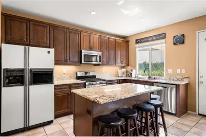 909 Heron Drive, Corona, CA 92879 - Photo 9