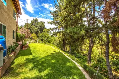 505 E Sunset Drive, Redlands, CA 92373 - Photo 37