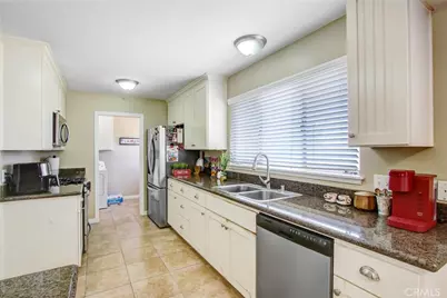 35710 Avenue H, Yucaipa, CA 92399 - Photo 13