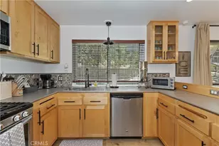 1308 Sequoia Dr, Lake Arrowhead, CA 92352 - Photo 9