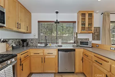 1308 Sequoia Drive, Lake Arrowhead, CA 92352 - Photo 9