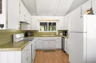 41747 Comstock Ln, Big Bear Lake, CA 92315 - Photo 23