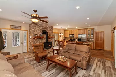 284 Leonard Lane, Sugarloaf, CA 92386 - Photo 3