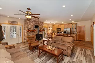 284 Leonard Ln, Sugarloaf, CA 92386 - Photo 3