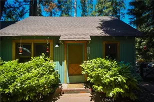 27877 Holly Ln, Lake Arrowhead, CA 92352 - Photo 5