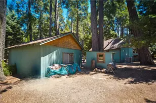 27877 Holly Ln, Lake Arrowhead, CA 92352 - Photo 9