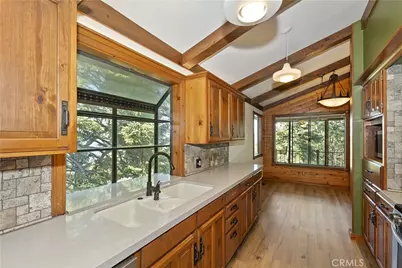 501 Wellsley Drive, Lake Arrowhead, CA 92352 - Photo 13