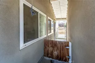 870 Falcon Ln, Redlands, CA 92374 - Photo 17