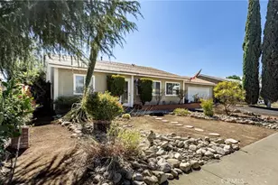 870 Falcon Ln, Redlands, CA 92374 - Photo 3