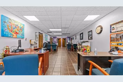 580 E Foothill Boulevard, Azusa, CA 91702 - Photo 3