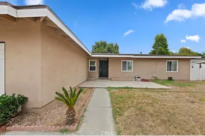 5599 Montgomery Street, Riverside, CA 92503 - Photo 5