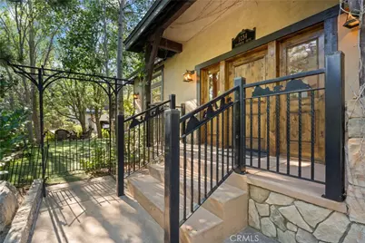 1034 Teakwood Drive, Lake Arrowhead, CA 92352 - Photo 5