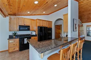 379 Fawn Trail Pl, Big Bear Lake, CA 92315 - Photo 11