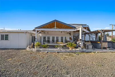 19059 Diplomat Avenue, Corona, CA 92881 - Photo 11