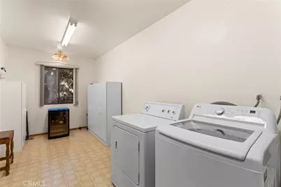 24250 Horst Drive, Crestline, CA 92325 - Photo 23