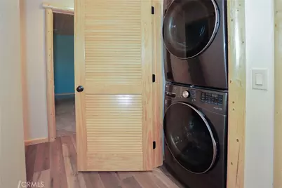 365 Santa Barbara Avenue, Sugarloaf, CA 92386 - Photo 17