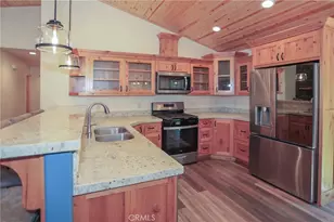 365 Santa Barbara Ave, Sugarloaf, CA 92386 - Photo 9