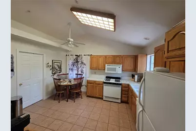 26478 Thunderbird Drive, Lake Arrowhead, CA 92391 - Photo 11