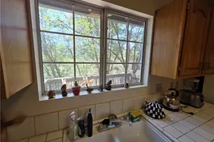 26478 Thunderbird Dr, Lake Arrowhead, CA 92391 - Photo 17