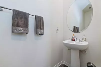 6073 Sendero Avenue, Eastvale, CA 92880 - Photo 15