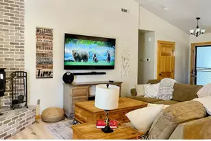 187 Dixie Lee Ln, Sugarloaf, CA 92386 - Photo 7