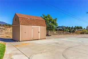 35225 Crystal St, Yucaipa, CA 92399 - Photo 47