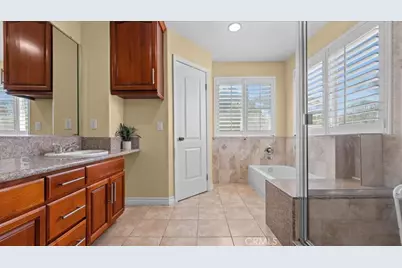 10115 Onyx Way, Riverside, CA 92503 - Photo 9