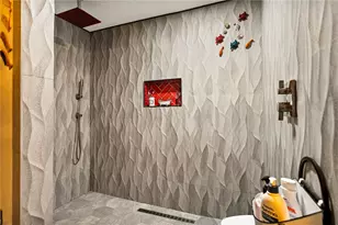 179 Golf Course Rd, Lake Arrowhead, CA 92352 - Photo 21