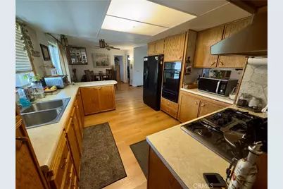 8651 Foothill Blvd #18, Rancho Cucamonga, CA 91730 - Photo 7