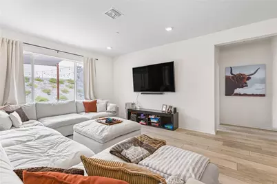 7728 Caroline Court, Highgrove, CA 92507 - Photo 5