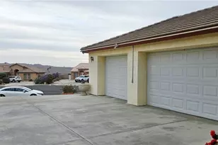 57281 Titian Ct, Yucca Valley, CA 92284 - Photo 25
