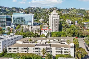 8400 De Longpre Ave, West Hollywood, CA 90069 - Photo 37